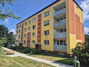 Prodej družstevního bytu 3+1 v Kamenickém Šenově (ul. Huťská).