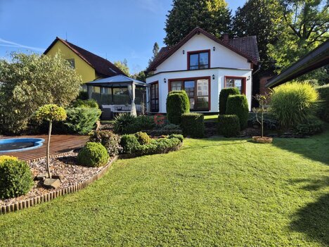 Prodej RD v Novém Boru s pozemkem 566m2.